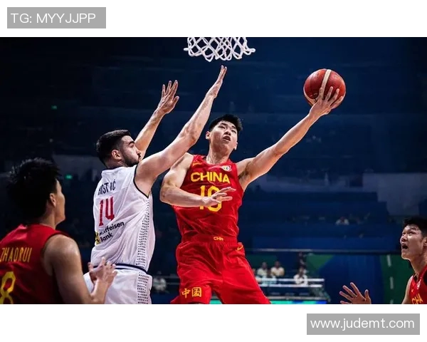 姚明绝杀比赛回顾：从传奇球员到篮球巨星的辉煌时刻