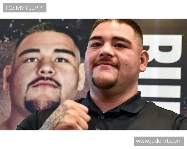 足球明星退役后为何体重增加揭秘运动生涯与生活方式的巨大转变 足球明星退役后为何体重增加揭秘运动生涯与生活方式的巨大转变