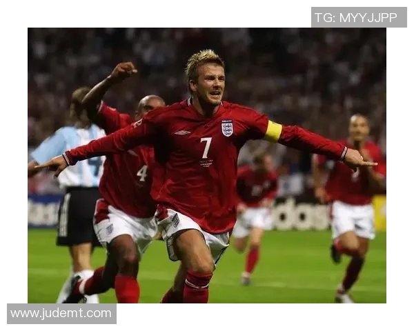 足球明星水娃的精彩瞬间与魅力造型全景展示